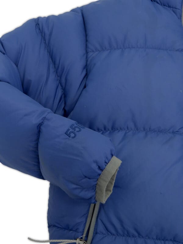 Light blue 550 insulation puffer, zip front pockets, durable winter kids jacket