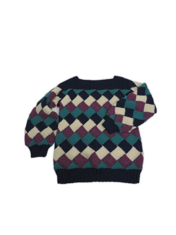 Multicoloured knited sweater with checker design
